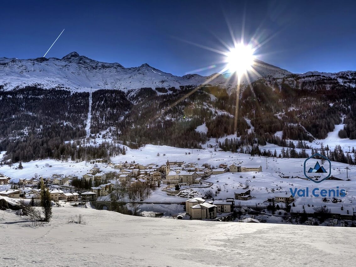 Lanslevillard photo